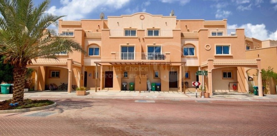 4 bedrooms Villa in Al Reef, UAE No. 13307