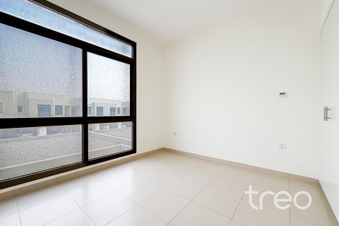 3 bedrooms Townhouse in Noor Townhouses, UAE No. 220932 10