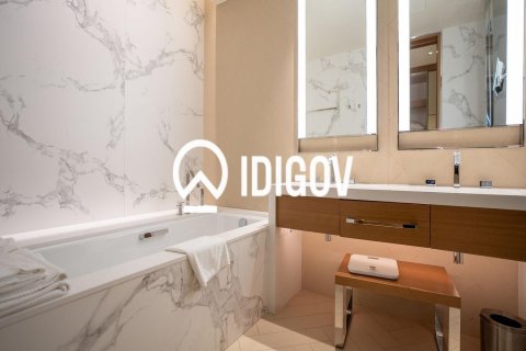 Квартира с 3 спальнями в The Address Residences Dubai Opera, ОАЭ №213933 17