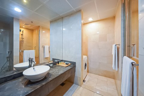 3 bedrooms Apartment in Sheikh Zayed Road, UAE No. 202304 23