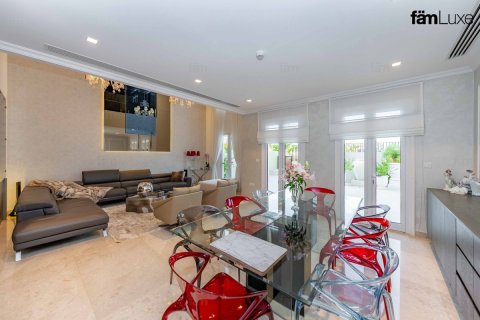 3 bedrooms Villa in Dubai, UAE No. 119801 22