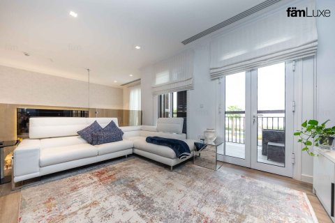 3 bedrooms Villa in Dubai, UAE No. 119801 26