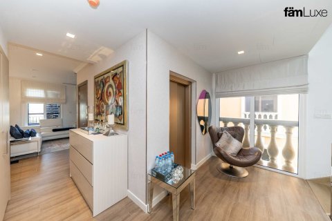 3 bedrooms Villa in Dubai, UAE No. 119801 9