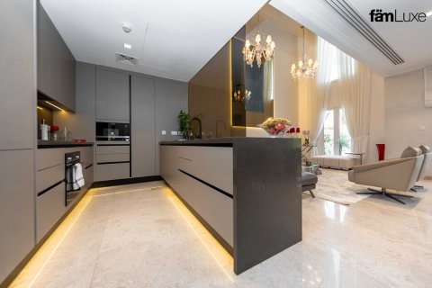 3 bedrooms Villa in Dubai, UAE No. 119801 8