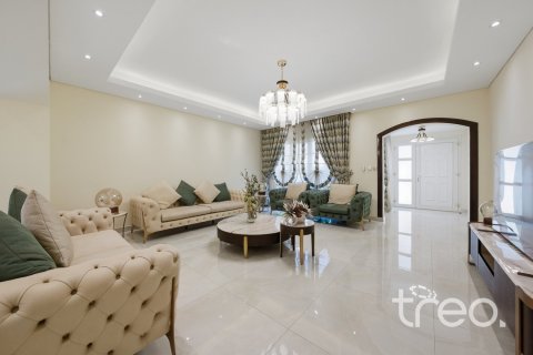 4 bedrooms Villa in Meadows, UAE No. 224975 6