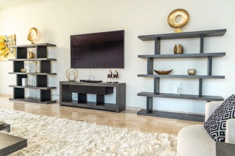 Villa de 6 dormitorios en Golf Place, UAE No. 4498 14