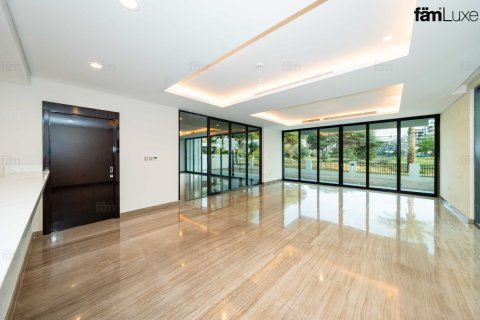 8 bedrooms Villa in Dubai, UAE No. 199414