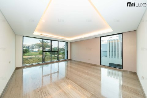8 bedrooms Villa in Dubai, UAE No. 199414 9