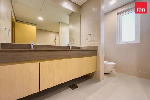 5 bedrooms Townhouse in Dubai, UAE No. 210931 3