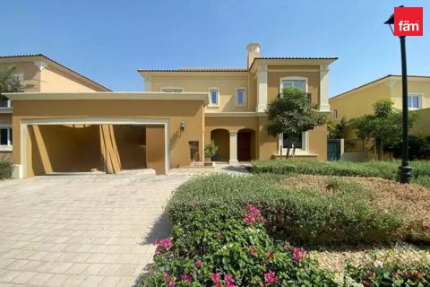 5 bedrooms Townhouse in Dubai, UAE No. 210931