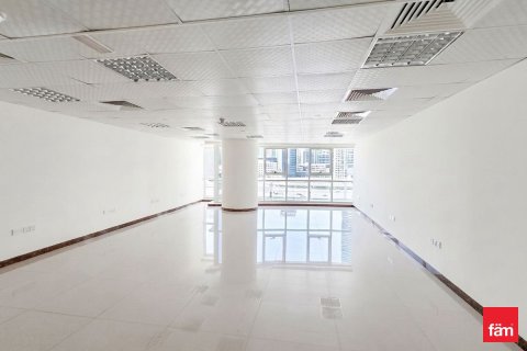 79.1m² Office in Dubai, UAE No. 164438