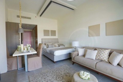 Apartment de 2 dormitorios en Masdar City, UAE No. 13267 7