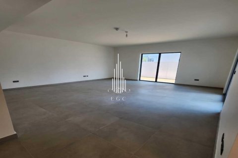 4 bedrooms Villa on the Yas Island, UAE No. 42081 13