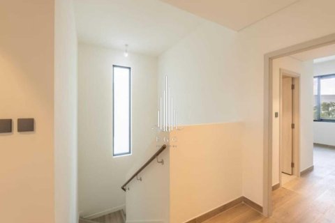 4 bedrooms Villa on the Yas Island, UAE No. 42081 4