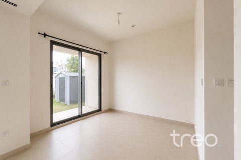 Villa de 3 chambres à EMAAR South, UAE No. 222799 7