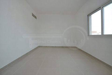 4 bedrooms Villa in Al Reef, UAE No. 13295 8
