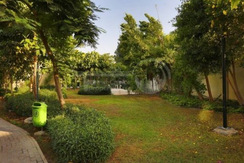 4 bedrooms Villa in Al Reef, UAE No. 13295 18