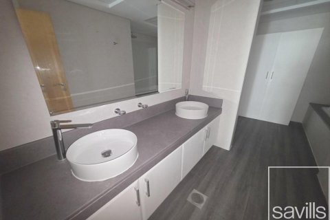 Appartement de 2 chambres à Shoreline Apartments, UAE No. 214054 13