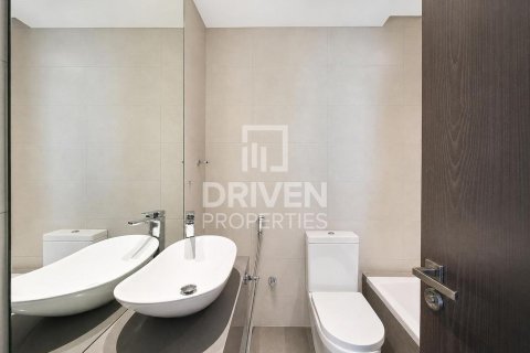 Studio Apartment in Business Bay, UAE No. 212099 18