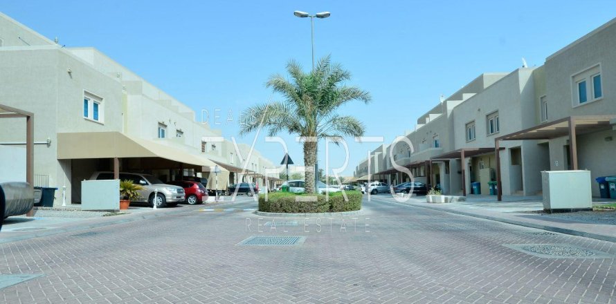 Villa de 3 dormitorios en Al Reef, UAE No. 224170