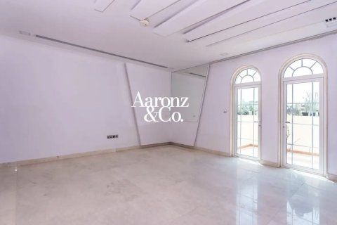 Villa de 4 dormitorios en Jumeirah Park, UAE No. 224342 7