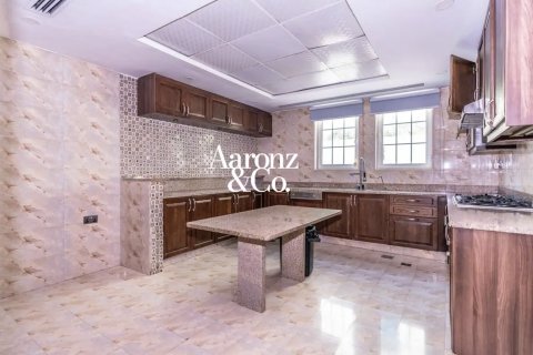 Villa de 4 dormitorios en Jumeirah Park, UAE No. 224342 13