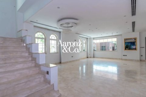 Villa de 4 dormitorios en Jumeirah Park, UAE No. 224342 6