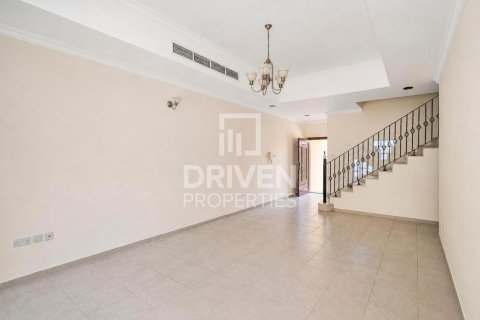 Вилла с 3 спальнями в Mirdif Villas, ОАЭ №218691 4