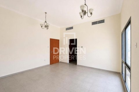Вилла с 3 спальнями в Mirdif Villas, ОАЭ №218691 12