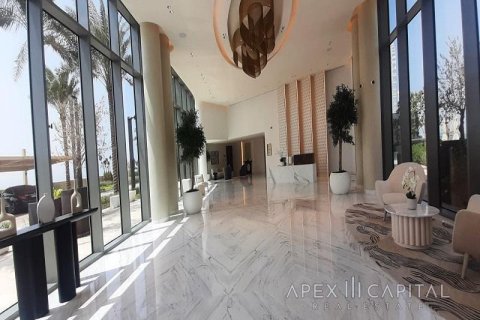 3 bedrooms Apartment in 5242, UAE No. 5690 11