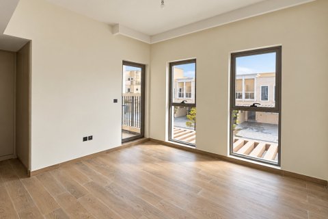 Villa de 4 dormitorios en Damac Lagoons, UAE No. 218730 5