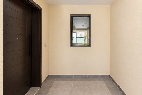 Villa de 4 dormitorios en Damac Lagoons, UAE No. 218730 15
