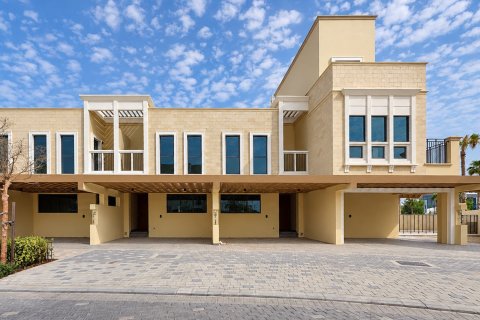 Villa de 4 dormitorios en Damac Lagoons, UAE No. 218730