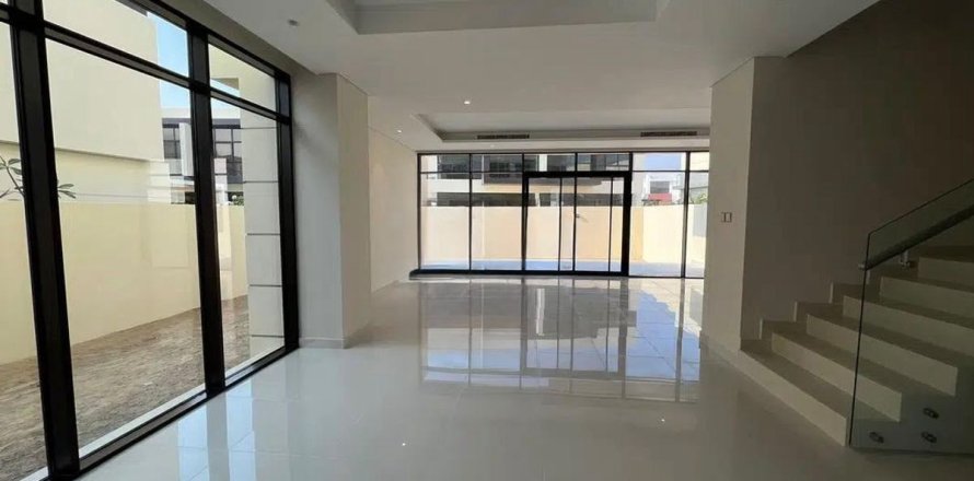 Townhouse de 3 chambres à Dubai, UAE No. 221988