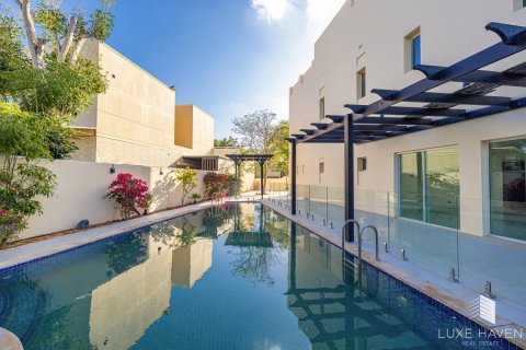 Villa de 5 chambres à Meadows, UAE No. 14148 26