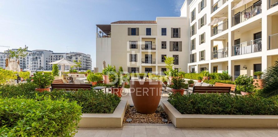 Apartment de 2 dormitorios en La Mer, UAE No. 202698