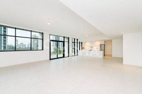 3 bedrooms Apartment in District 12, UAE No. 165714