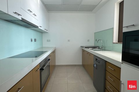 4 bedrooms Apartment in Dubai, UAE No. 215999 9