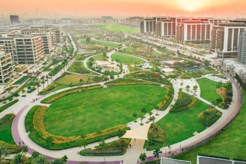 3 bedrooms Apartment in Dubai, UAE No. 151372 12