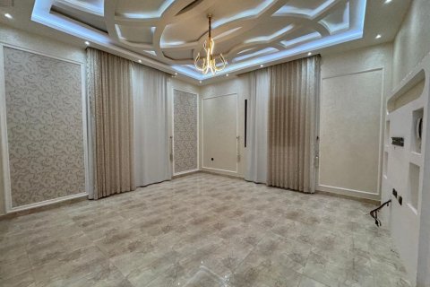 4 bedrooms Villa in Ras Al Khaimah, UAE No. 183673 5