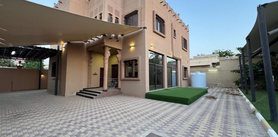 4 bedrooms Villa in Ras Al Khaimah, UAE No. 183673