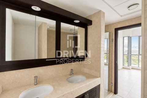 Apartment de 3 dormitorios en The Residences, UAE No. 223042 21