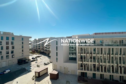 Apartment de 3 dormitorios en Abu Dhabi, UAE No. 140697 3