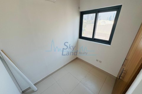 Villa de 4 dormitorios en Jumeirah, UAE No. 125077 12