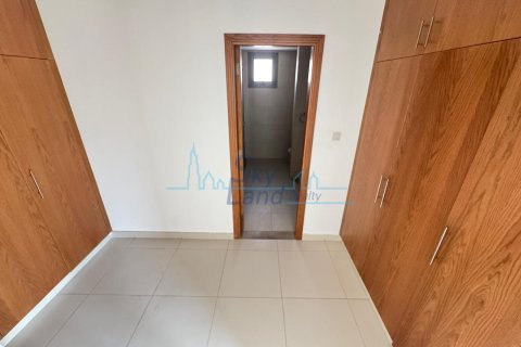Villa de 4 dormitorios en Jumeirah, UAE No. 125077 8