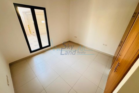 Villa de 4 dormitorios en Jumeirah, UAE No. 125077 25
