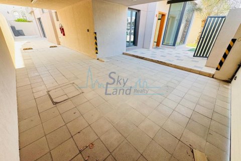 Villa de 4 dormitorios en Jumeirah, UAE No. 125077 29