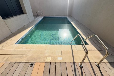 Villa de 4 dormitorios en Jumeirah, UAE No. 125077 18