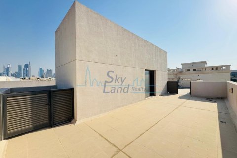 Villa de 4 dormitorios en Jumeirah, UAE No. 125077 6