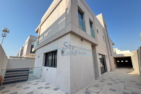 Villa de 4 dormitorios en Jumeirah, UAE No. 125077 5
